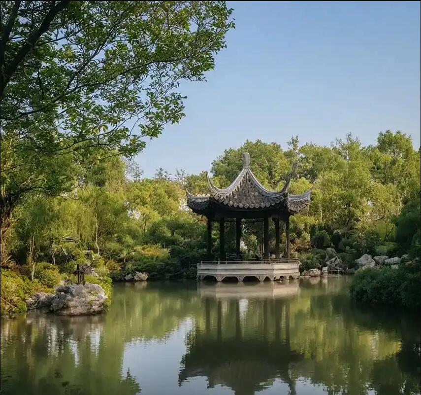 鹰潭傲芙餐饮有限公司